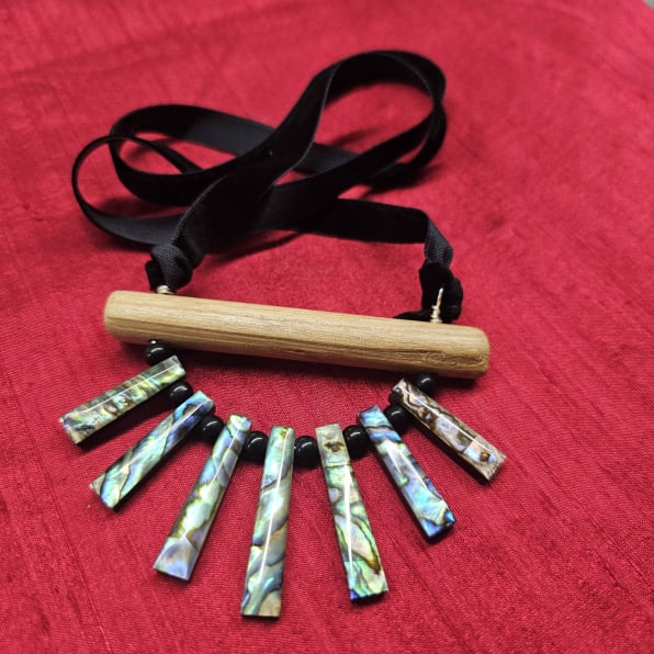 Hematite Fan Necklace with wooden frame